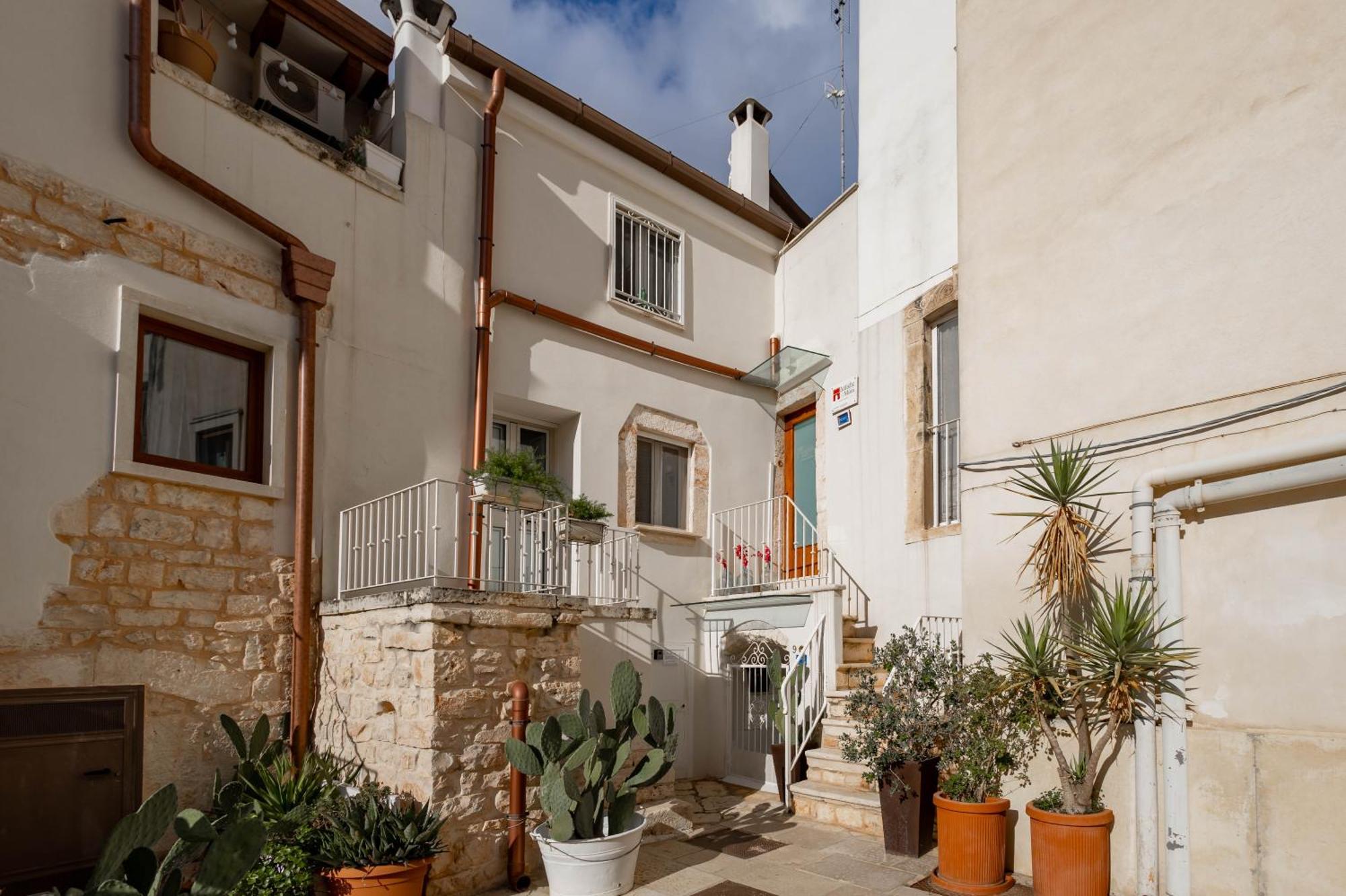 Antiche Mura Apartments"Cielo Di Puglia" -2 Matrimoniali, Cucina E Terrazzo Turi Exterior photo